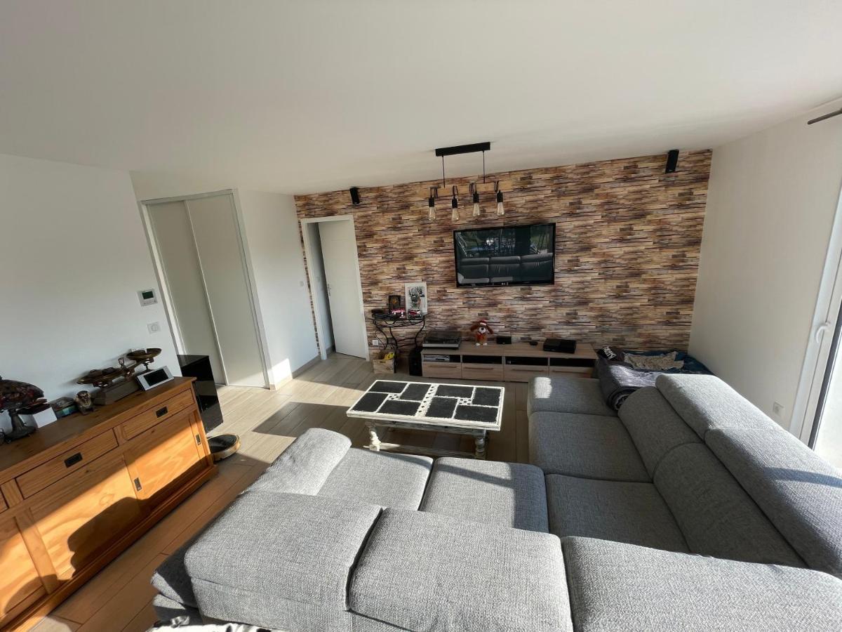 Homesweethome Montussan Luaran gambar